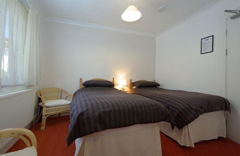 Seaview Bed & Breakfast Лу Екстериор снимка