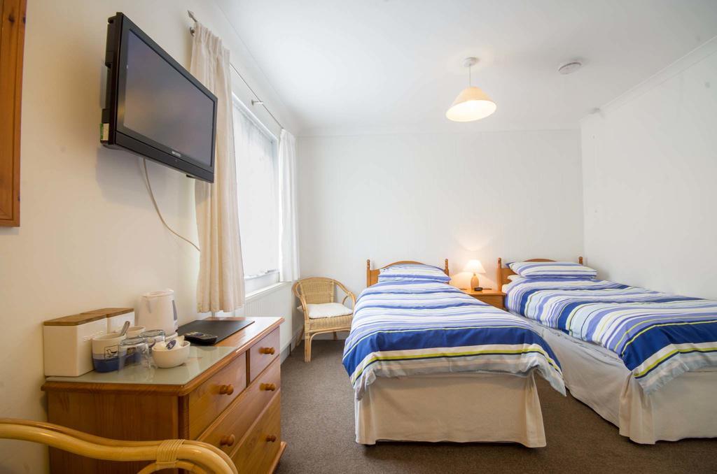 Seaview Bed & Breakfast Лу Екстериор снимка
