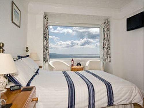Seaview Bed & Breakfast Лу Екстериор снимка